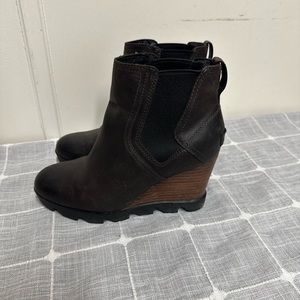 Sorel Joan of Arc wedge booties